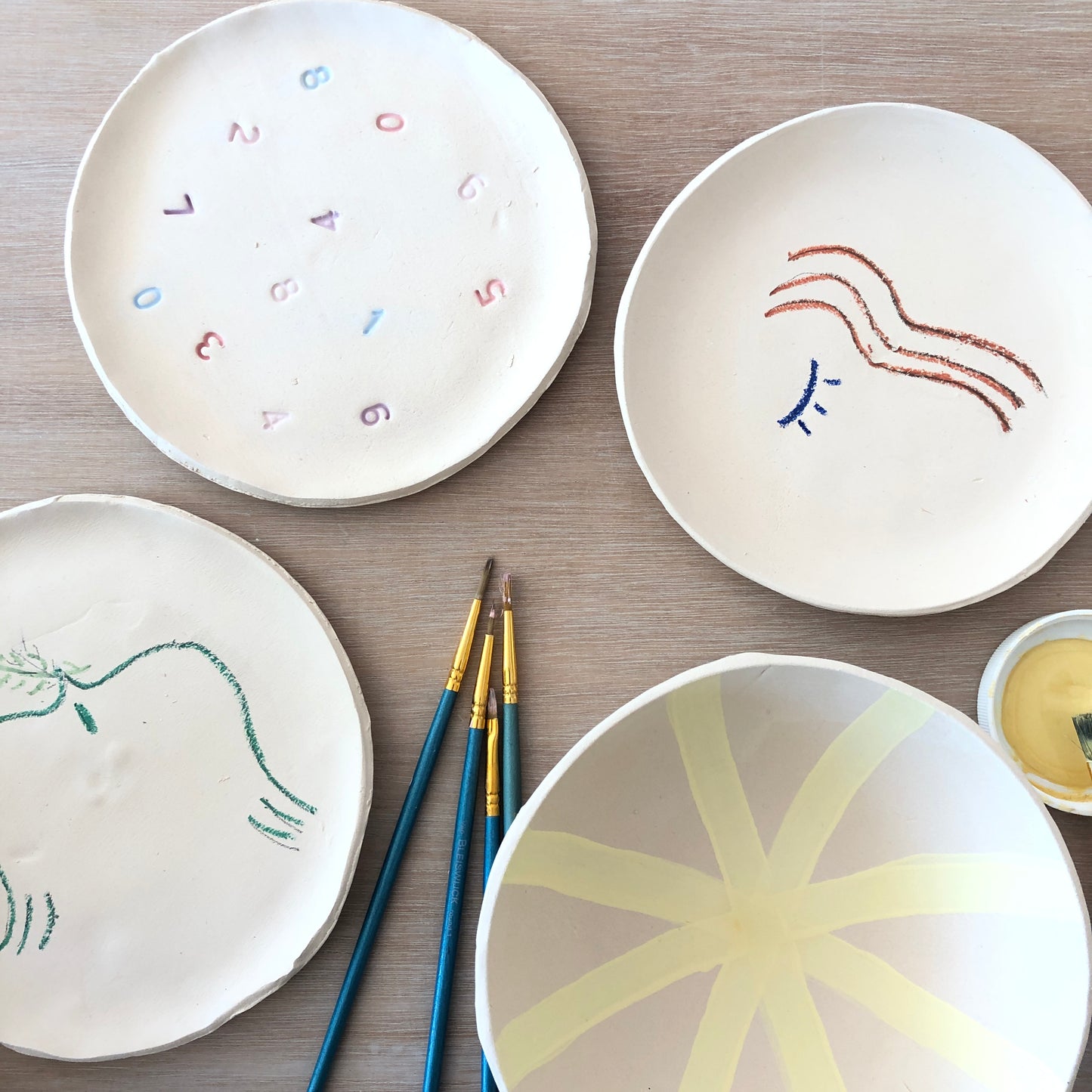 vorm & kleur / paint our pottery!